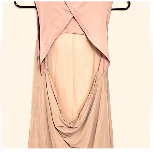 Gymshark Blush Mesh Tank Athletic Top - Picture 2 of 3